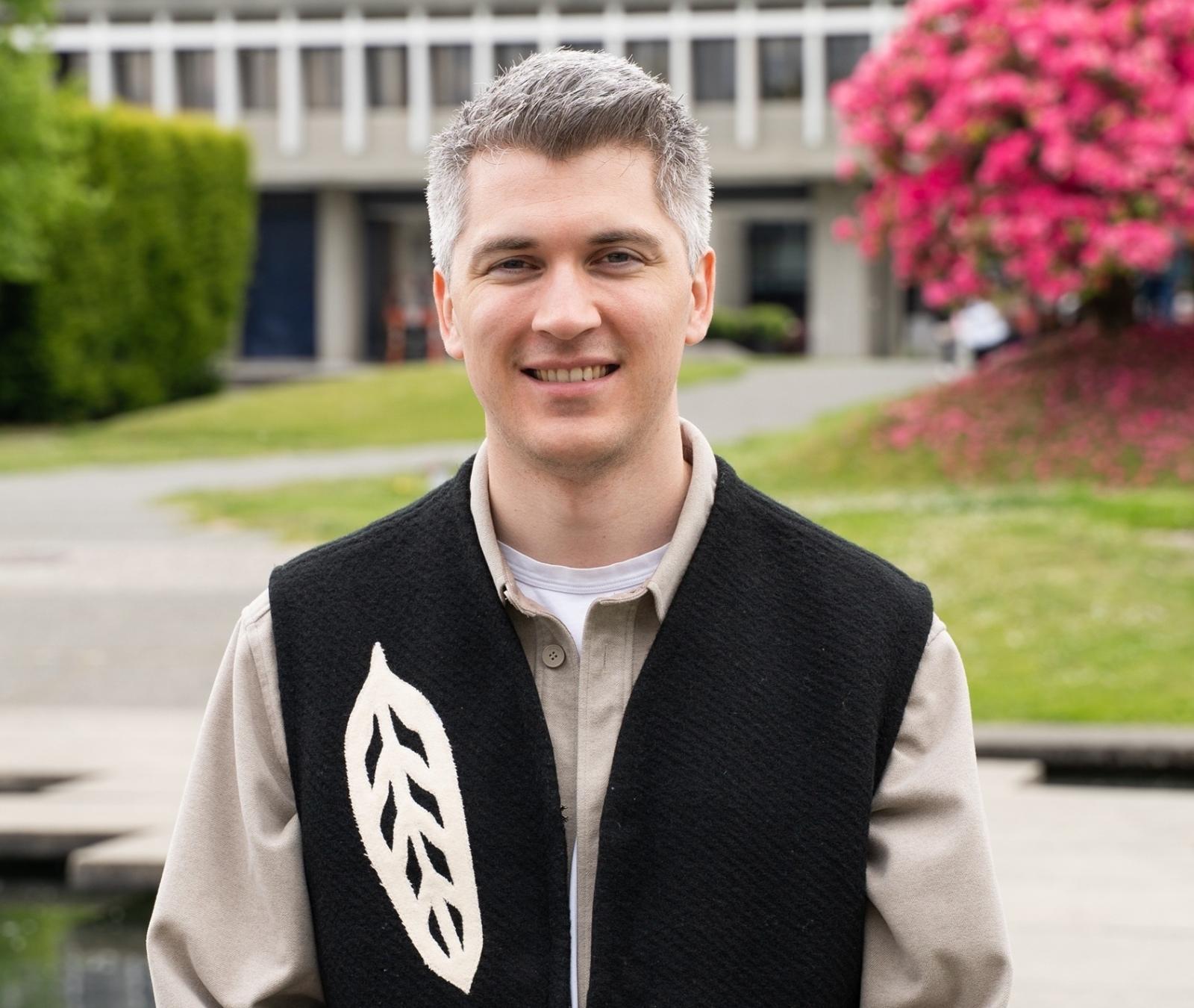 Headshot photo of Justin Boehringer