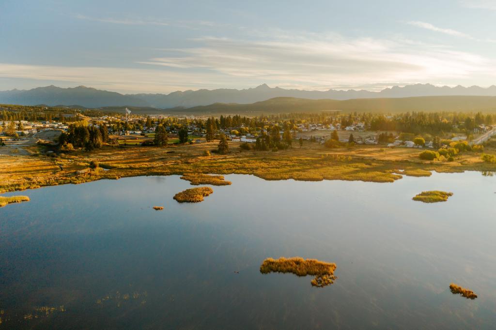 Elizabeth lake: Cranbrook Tourism Photo